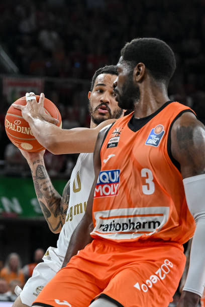 和威慑力的 和威慑力的