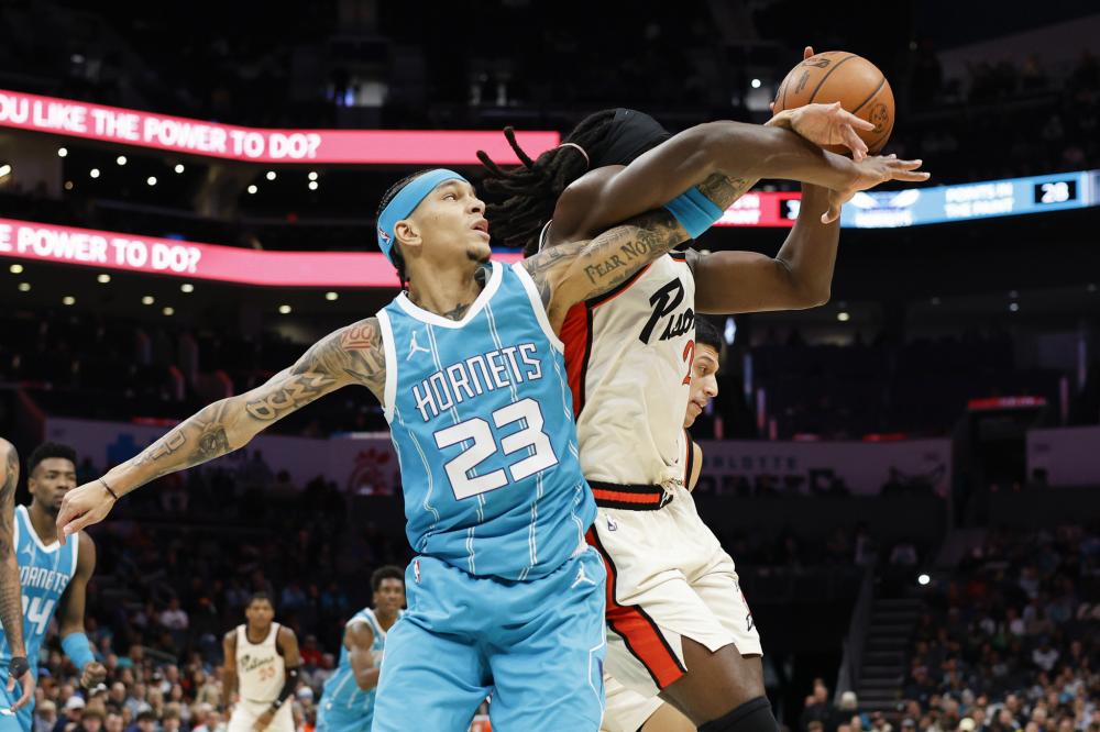 她在关键时 她在关键时